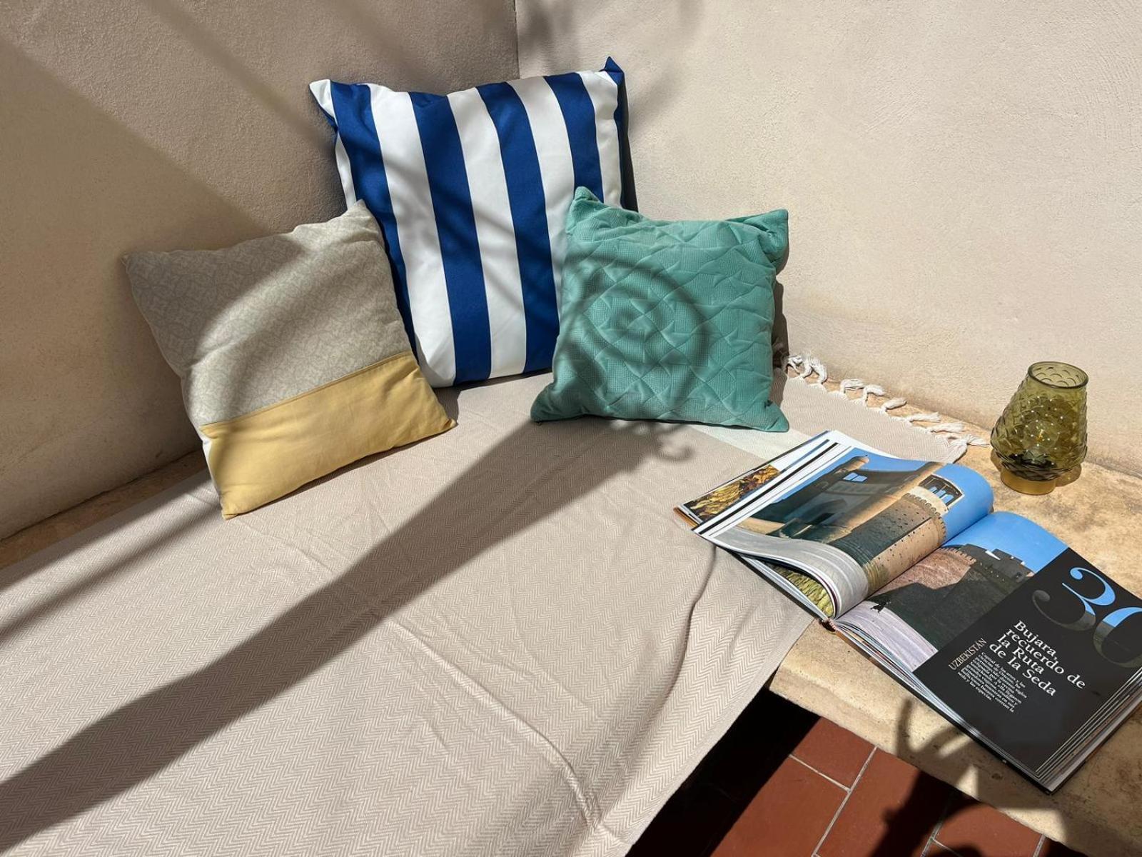 Casa Con Vistas Al Mar Y Patio De Buganvillas Aigues Kültér fotó
